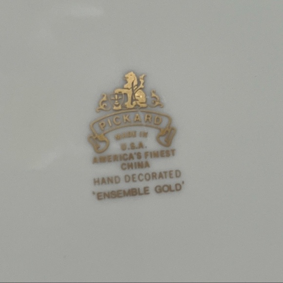 Pickard China Ensemble Gold Salad Plate 8 3/8” - Picture 3 of 3